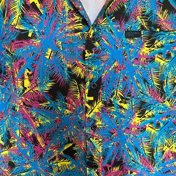Retro Rifle 80’s Hawaiian shirt size medium - Picture 3 of 9